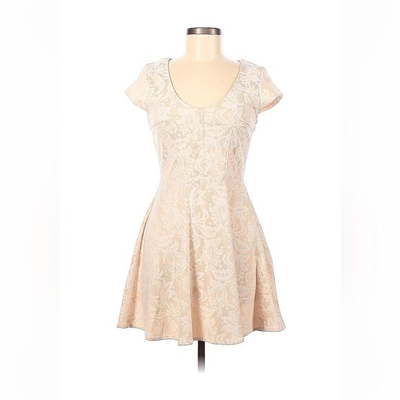 Want and Need Champaign lace overlay fit and flare dress, size med - Picture 1 of 9